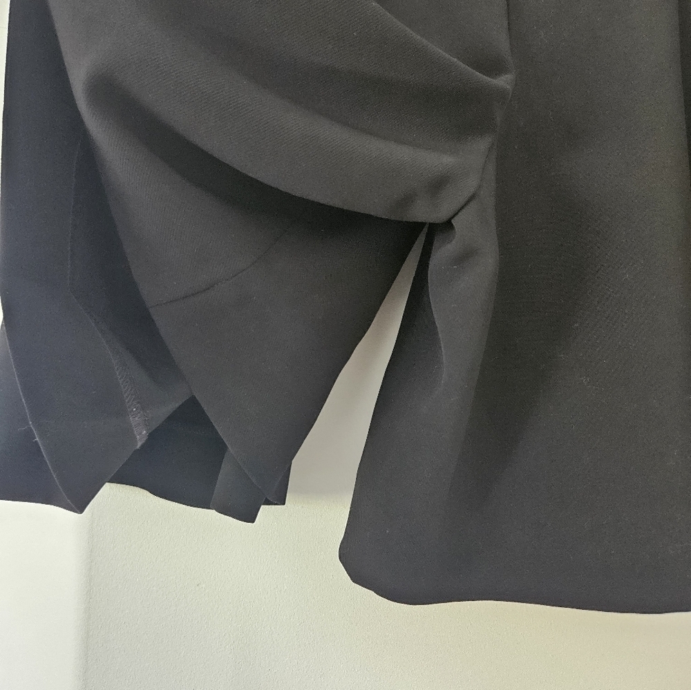 White House Black Market Gray Pleated Skater Shorts - Picture 3 of 8